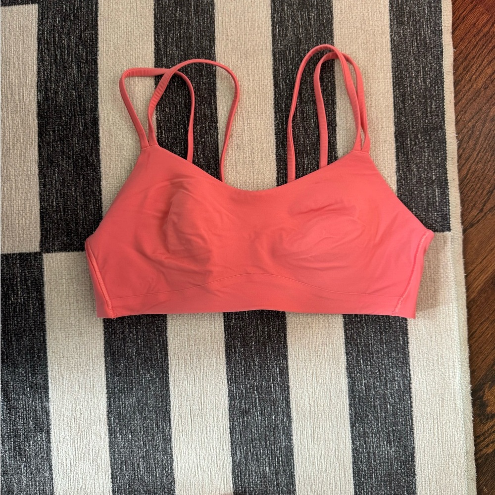 Lululemon like a cloud bra
